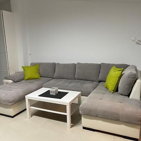 Apartament Rodzinny Ostrowiec Sw Ostrowiec Świętokrzyski エクステリア 写真