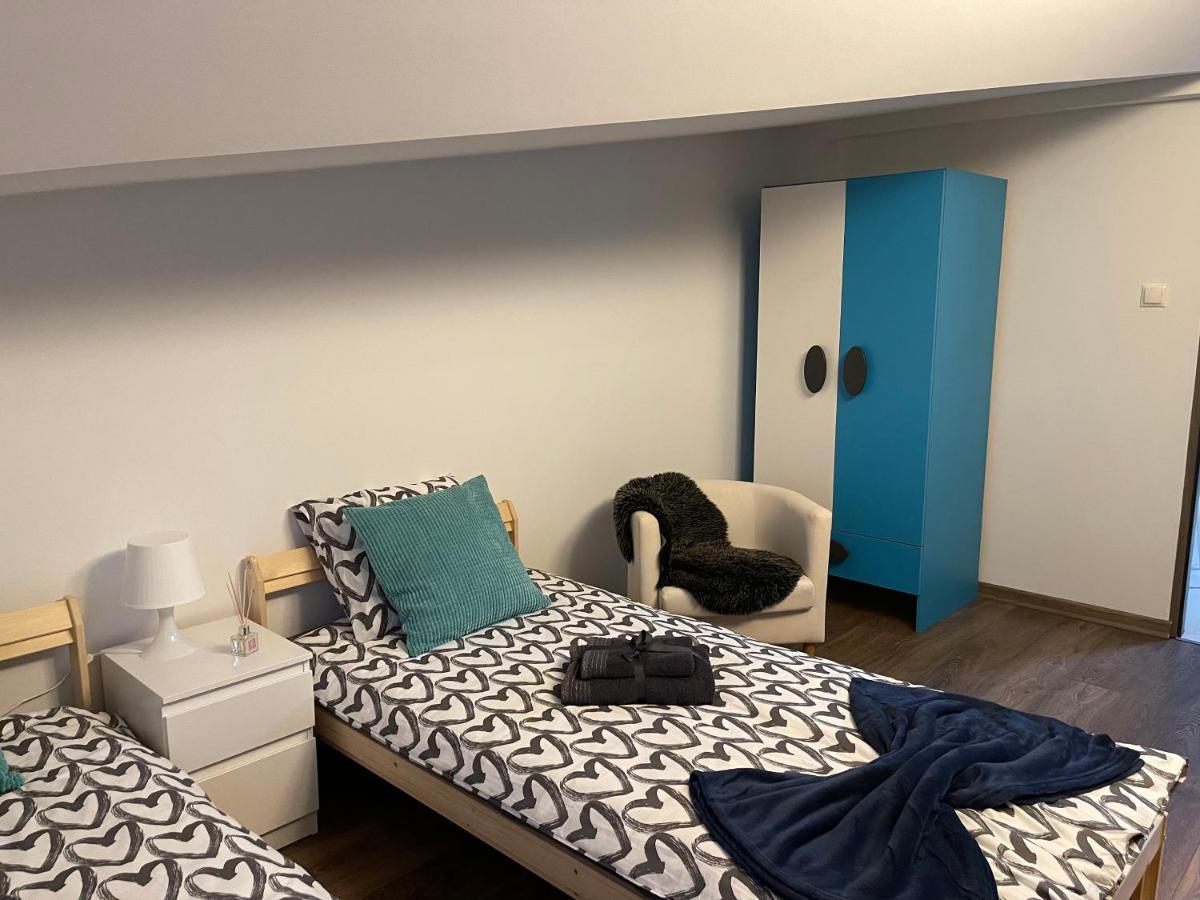Apartament Rodzinny Ostrowiec Sw Ostrowiec Świętokrzyski エクステリア 写真