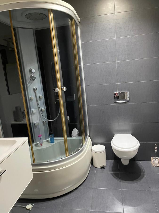 Apartament Rodzinny Ostrowiec Sw Ostrowiec Świętokrzyski エクステリア 写真