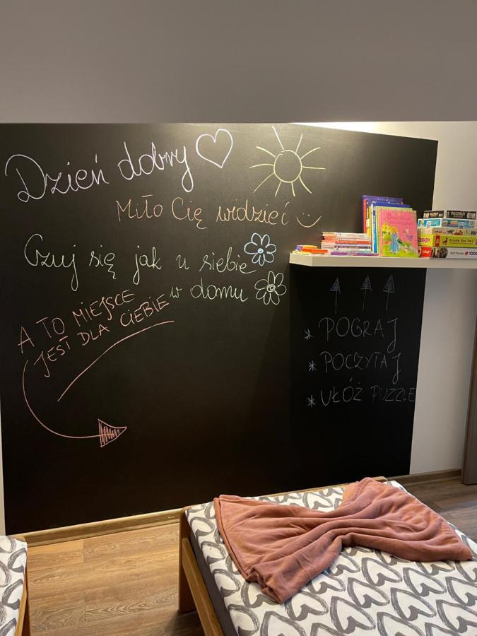Apartament Rodzinny Ostrowiec Sw Ostrowiec Świętokrzyski エクステリア 写真