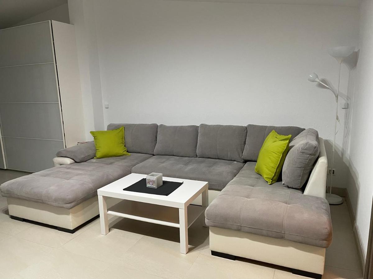 Apartament Rodzinny Ostrowiec Sw Ostrowiec Świętokrzyski エクステリア 写真