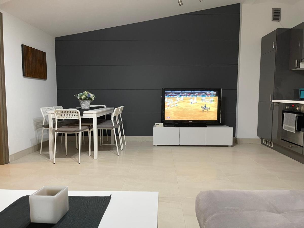 Apartament Rodzinny Ostrowiec Sw Ostrowiec Świętokrzyski エクステリア 写真