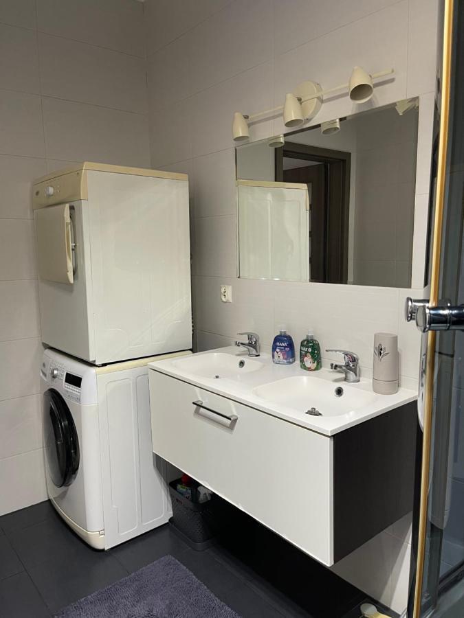 Apartament Rodzinny Ostrowiec Sw Ostrowiec Świętokrzyski エクステリア 写真
