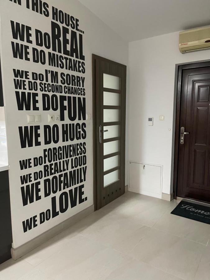 Apartament Rodzinny Ostrowiec Sw Ostrowiec Świętokrzyski エクステリア 写真
