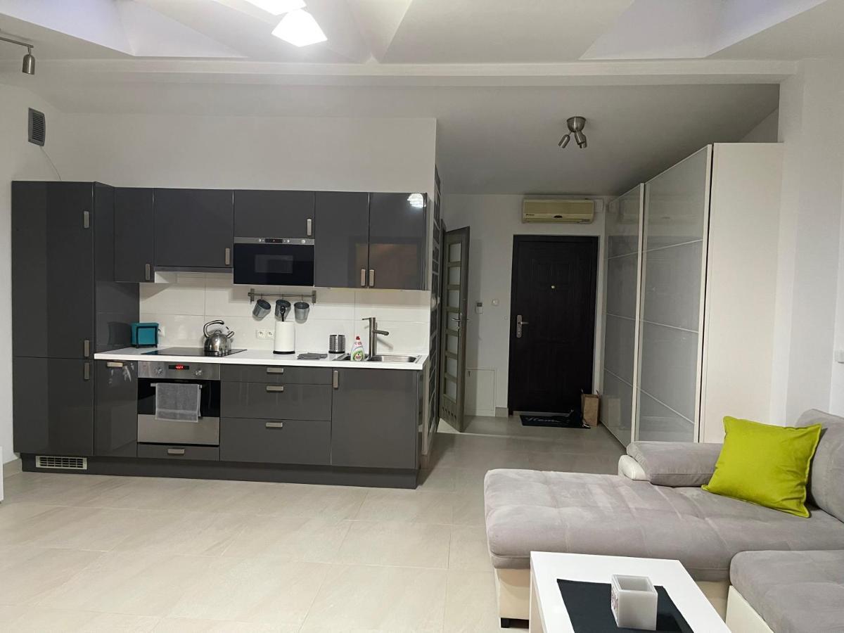 Apartament Rodzinny Ostrowiec Sw Ostrowiec Świętokrzyski エクステリア 写真